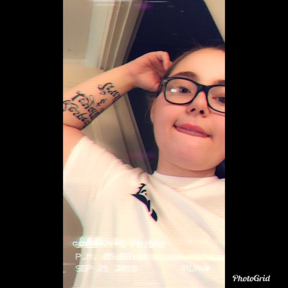 Meet your Posher, Gabriella